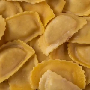 mezzaluna-cabra-y-bacon
