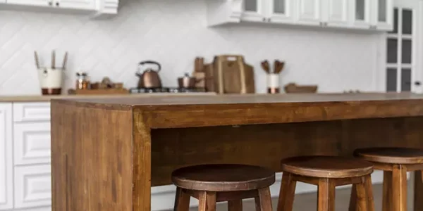 wooden-table-and-chairs-in-kitchen